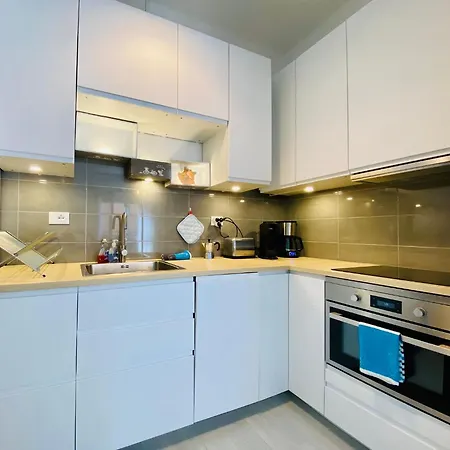 Hostdomus - Caviglia Apartment Finale Ligure